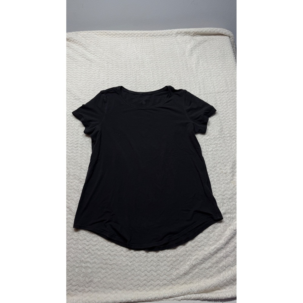 Lululemon Black Short Sleeve Curved Hem Activewear Tee Shirt 6